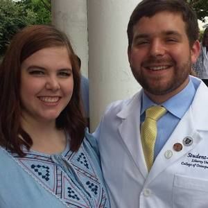 Meet your Posher, Maura